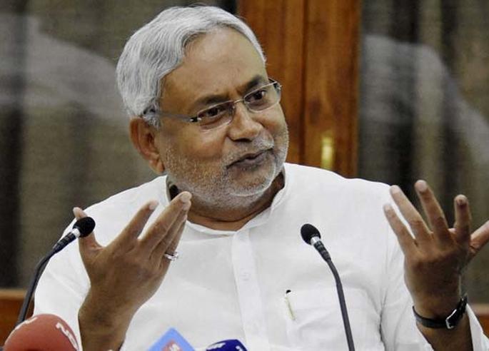 Nitish Kumar says maratha or patel all need reservation | मराठा असो किंवा पटेल, प्रत्येकाला आरक्षण मिळालं पाहिजे -नितीश कुमार यांची मागणी